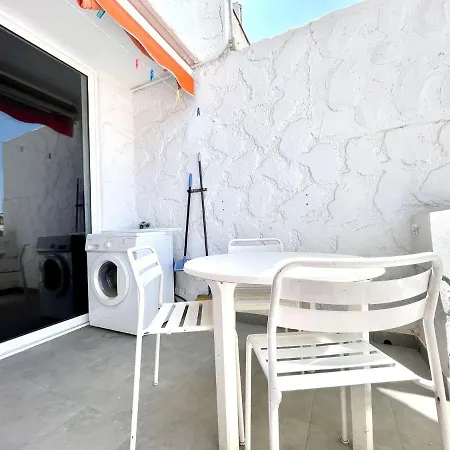 Cozy With Wifi, Pool In Tenerife Sur Lägenhet Costa Del Silencio