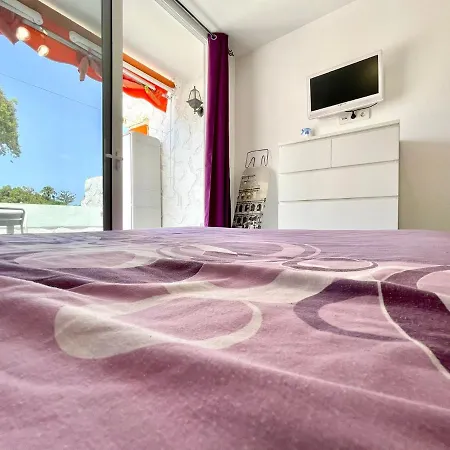 Lägenhet Cozy With Wifi, Pool In Tenerife Sur *