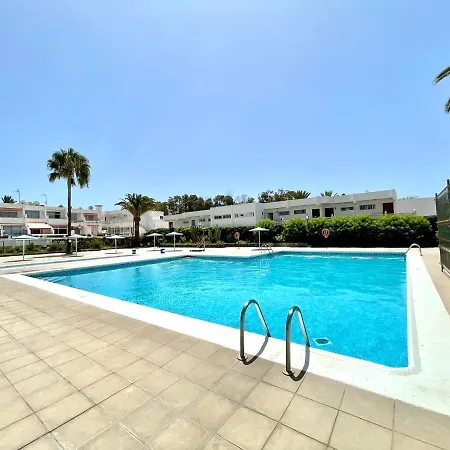 Cozy With Wifi, Pool In Tenerife Sur Lägenhet Costa Del Silencio