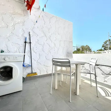 Cozy With Wifi, Pool In Tenerife Sur *